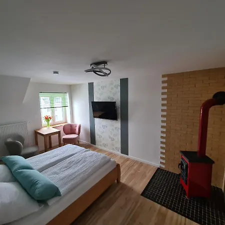 Gaestezimmer - * Treuen