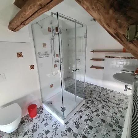 Gaestezimmer - Bed & Breakfast Treuen