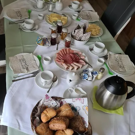 Gaestezimmer - Bed & Breakfast