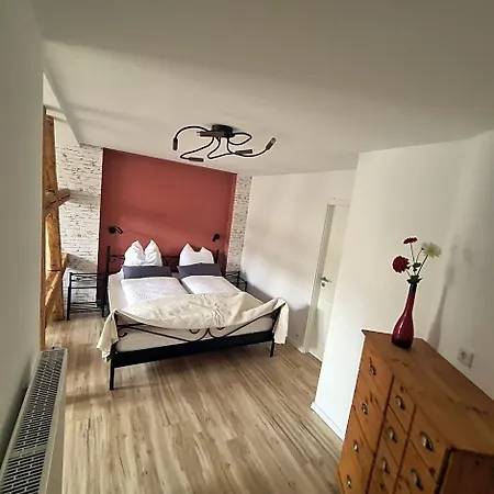 Bed & Breakfast Gaestezimmer - Treuen