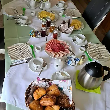 Gaestezimmer - Bed & Breakfast