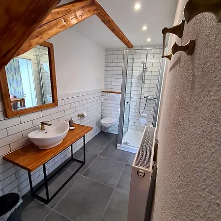Gaestezimmer - Bed & Breakfast Treuen