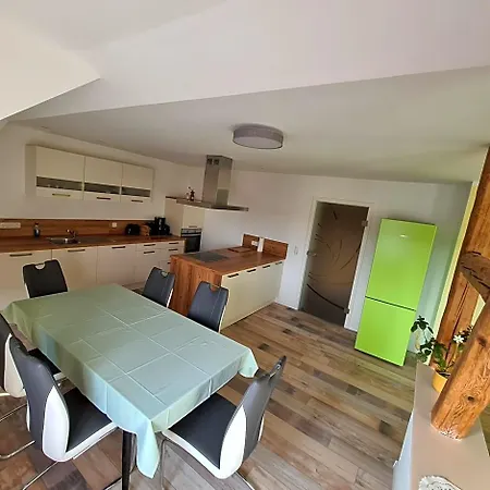 Bed & Breakfast Gaestezimmer - Treuen
