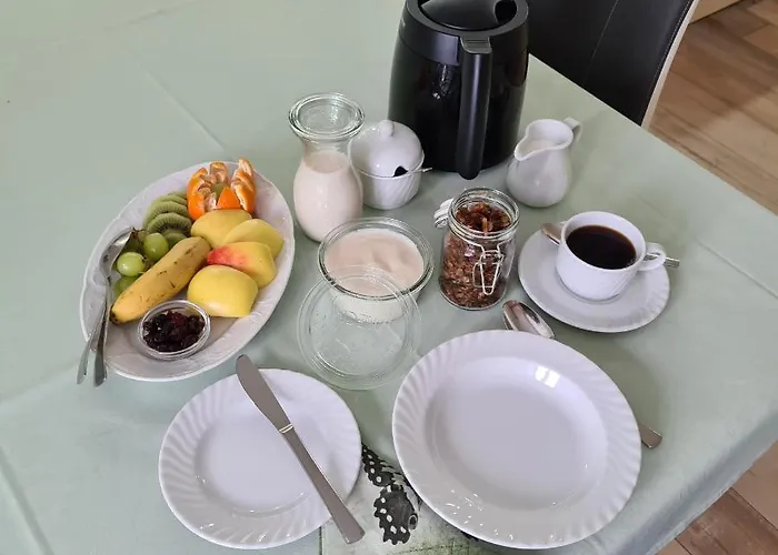 Gaestezimmer - 3* Treuen