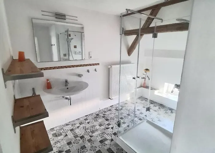 Gaestezimmer - 3* Treuen